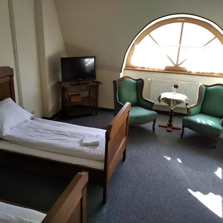 Dworek Pod Herbem Gądkowice