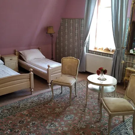 Vakantieboerderij Dworek Pod Herbem