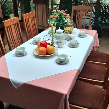Gospodarstwo agroturystyczne Dworek Pod Herbem *