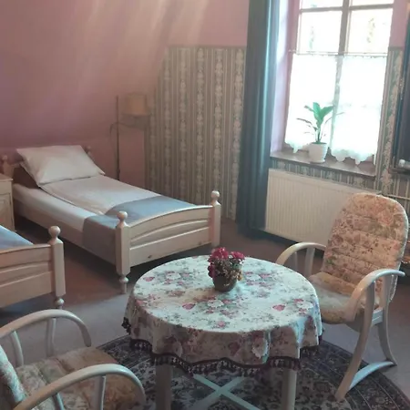 Dworek Pod Herbem * Gądkowice