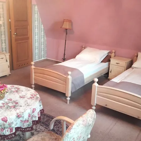 Vakantieboerderij Dworek Pod Herbem Gądkowice