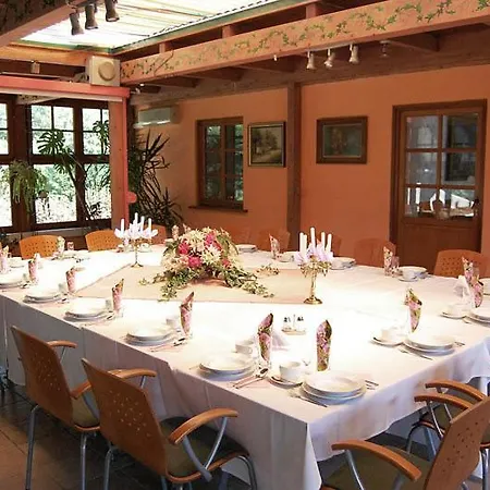 Dworek Pod Herbem Gądkowice