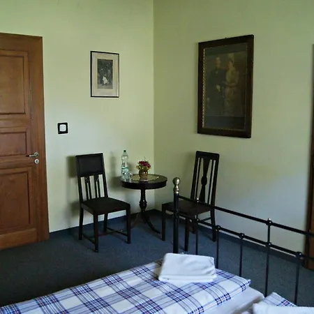 Dworek Pod Herbem Gądkowice