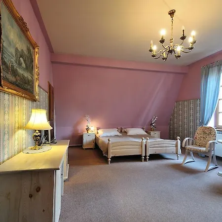 Dworek Pod Herbem Gądkowice