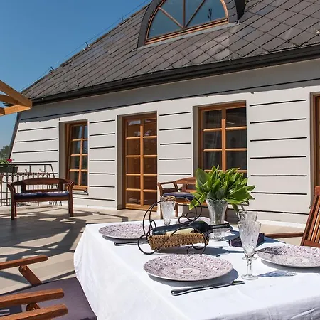 Dworek Pod Herbem Lantgård *