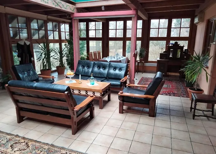 Gospodarstwo agroturystyczne Dworek Pod Herbem *