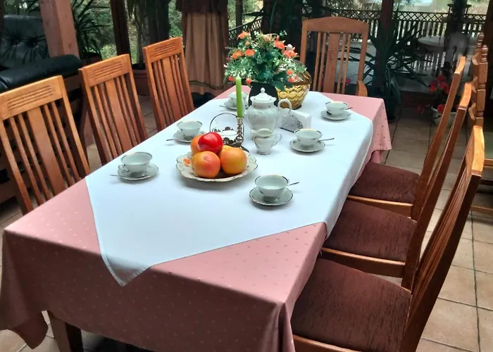 Gospodarstwo agroturystyczne Dworek Pod Herbem *