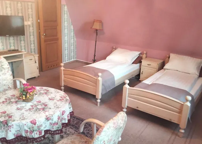 Gospodarstwo agroturystyczne Dworek Pod Herbem Gądkowice