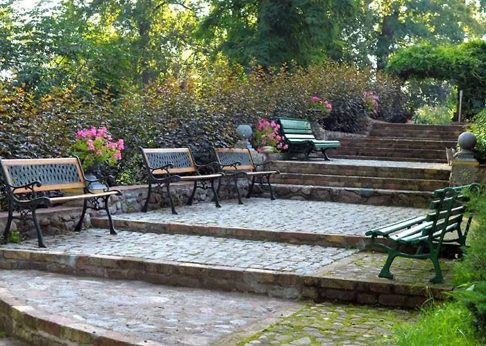 Dworek Pod Herbem Gospodarstwo agroturystyczne