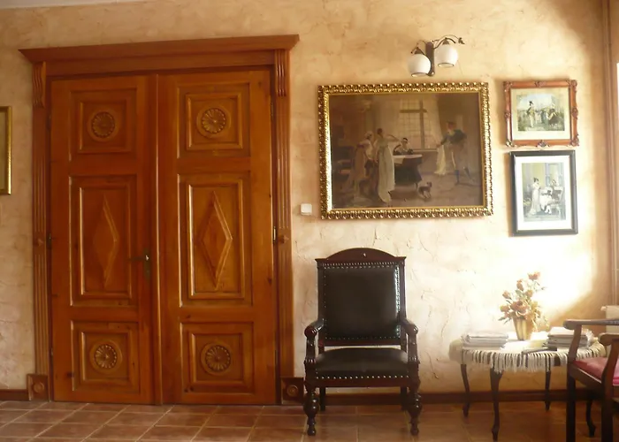 Dworek Pod Herbem Gospodarstwo agroturystyczne *