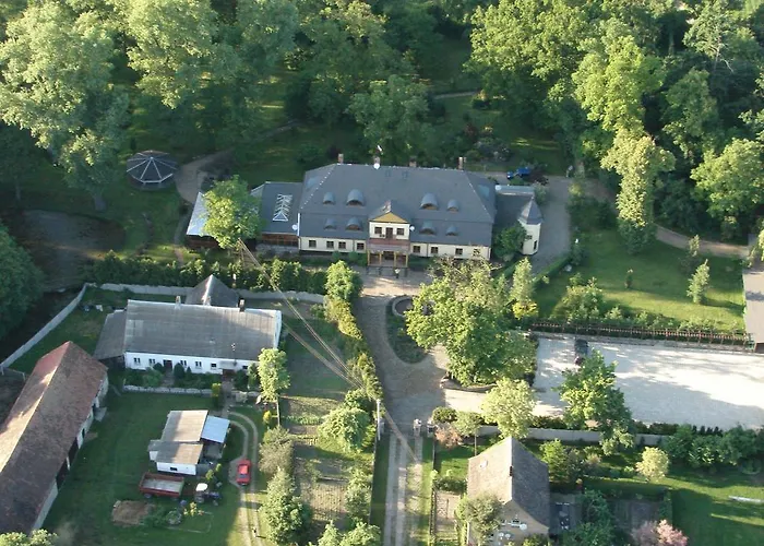 Dworek Pod Herbem Gądkowice