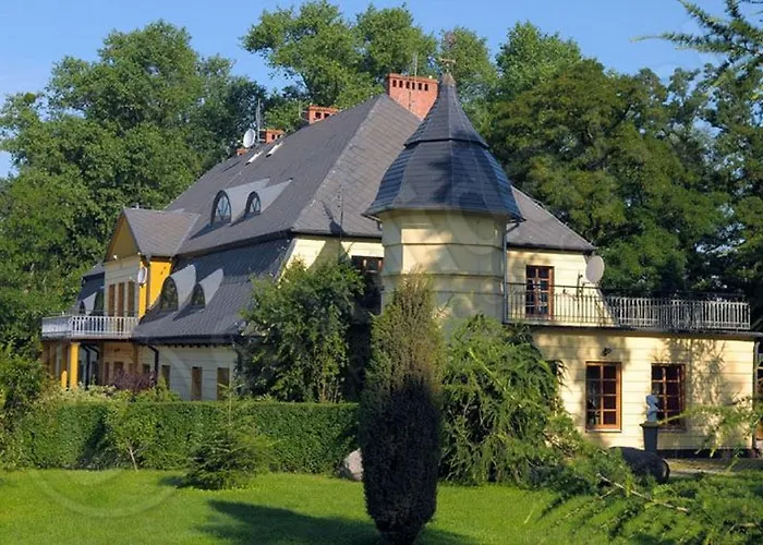 Dworek Pod Herbem Farmház